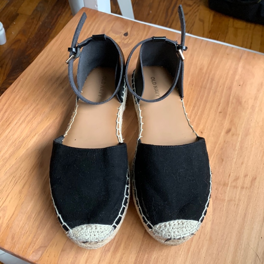 Old Navy Sandals